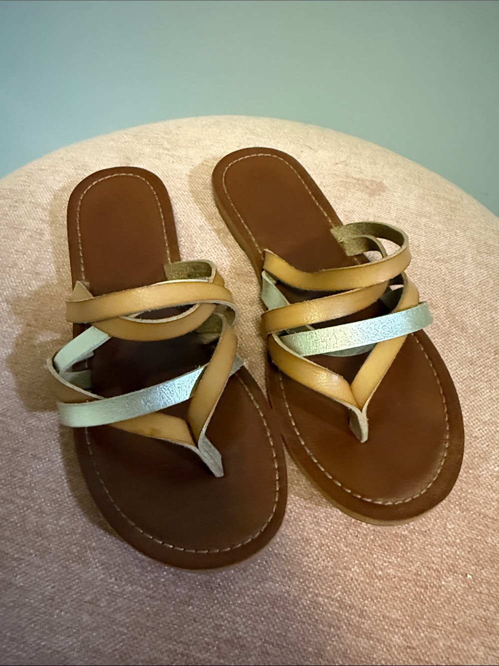 Universal Thread Tan and Metallic Gold-Strap Slide Sandals